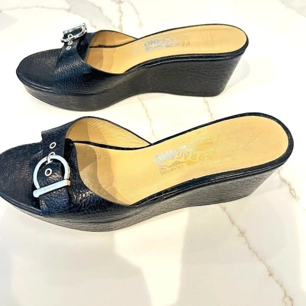 Salvatore Ferragamo Agostina Black Pebble Calf Leather Wedge Sandals 9B Italy